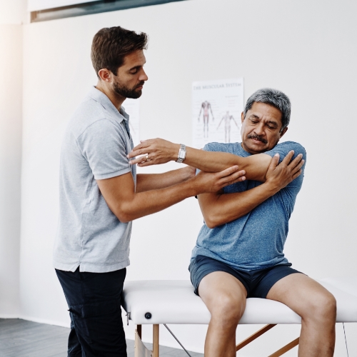 assisted-stretching-Mediways-Physiotherapy-Brampton-ON