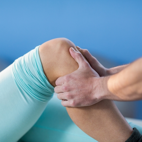 hip-and-knee-pain-relief-Mediways-Physiotherapy-Brampton-ON